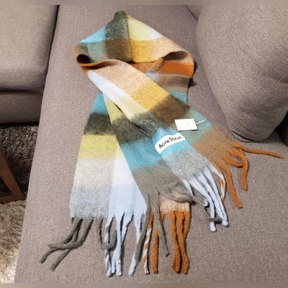 Acne Studios Scarf - Picture 1 of 3